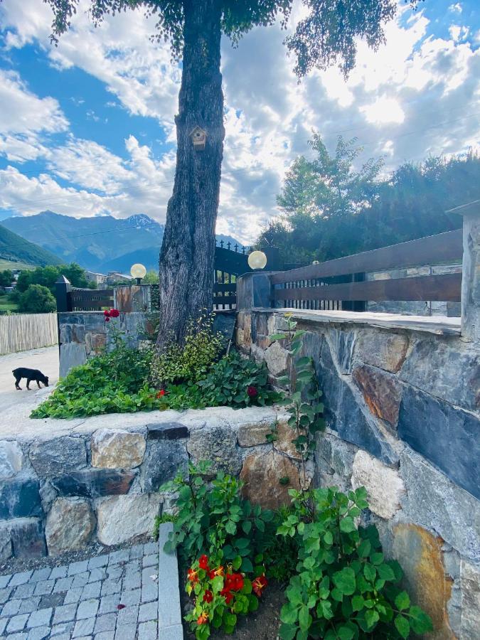 Guesthouse Alpenrose Mestia Exterior photo